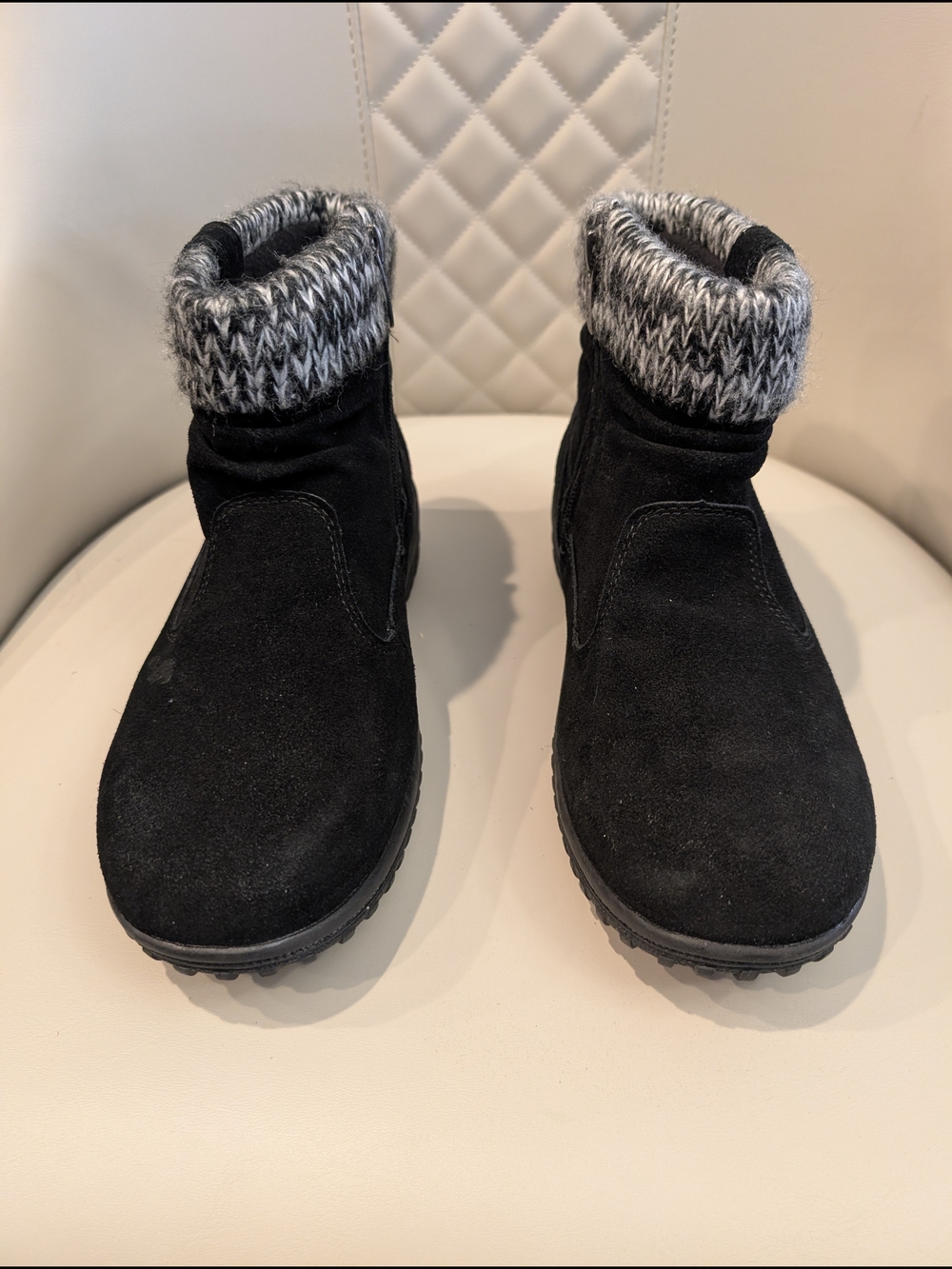 Khombu Women's Sz 8 Winter Black Suede Ankle Boots with Knit Cuff